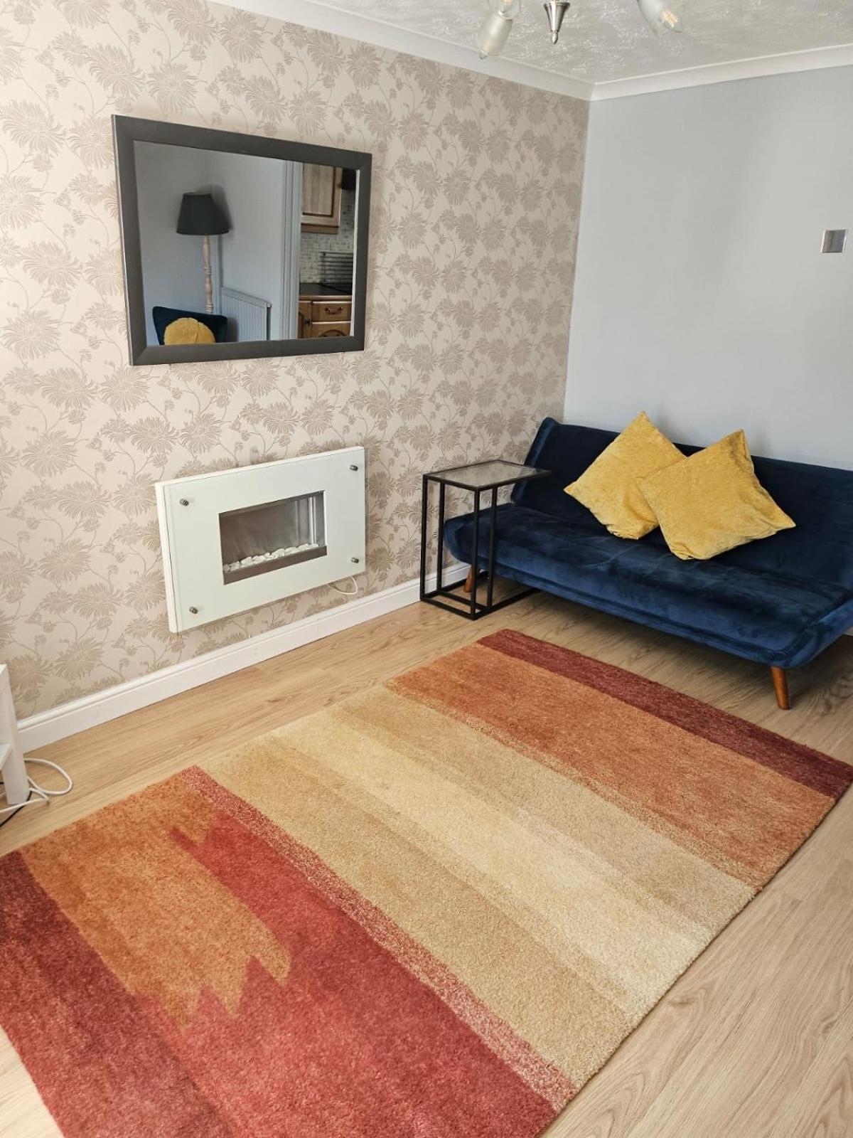 Contractors Or Family House - M1 Nottingham - Ikea Retail Park - Catkin Drive - 2 Bed Home With Driveway, Private Garden, Sleeps 4 - Tv'S In All Rooms Giltbrook Exterior foto